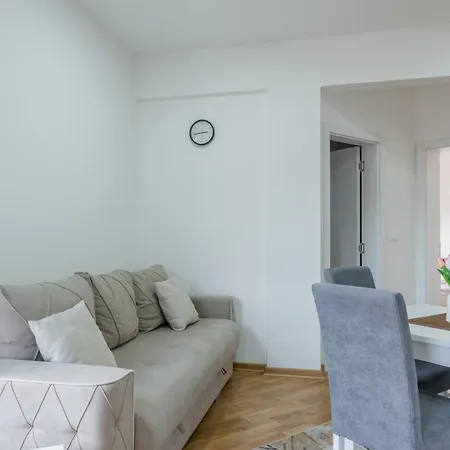 11 & Free Parking 아파트 Vrnjačka Banja